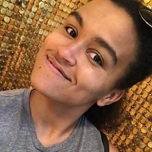 Meet your Posher, Stacey